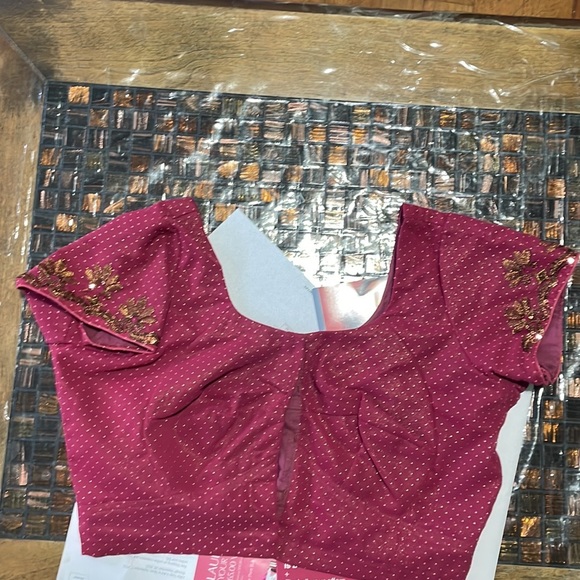 Deep pink beautiful colors with copper golden border & aachall & ready made blou - Picture 6 of 6